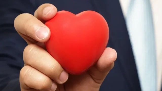 چگونه یک رابطه‌ی عاشقانه را آغاز کنیم
