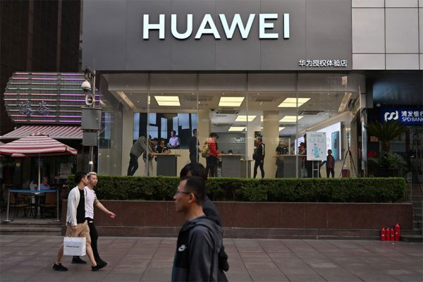 مدیر عامل هواوی: چین نباید اپل را تحریم کند!