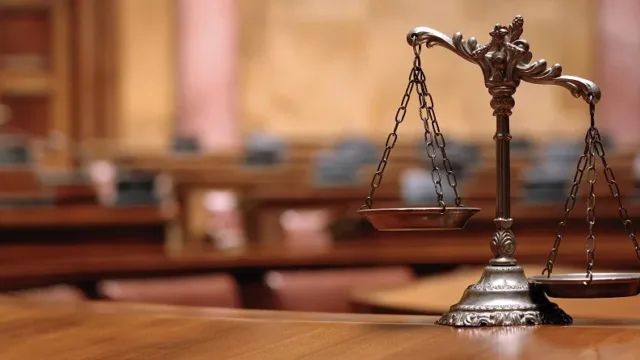 دریافت مشاور حقوقی و پیدا کردن وکیل