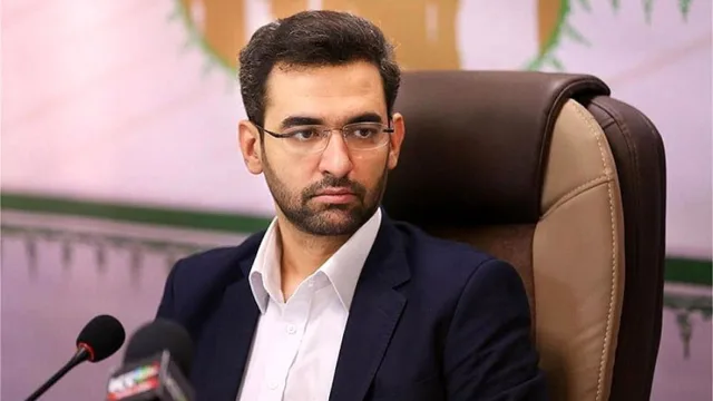ورود آذری جهرمی به بحث ممنوعیت گوشی‌های بالای 300 یورو