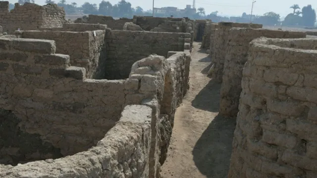 شهر باستانی 3400 ساله در مصر
