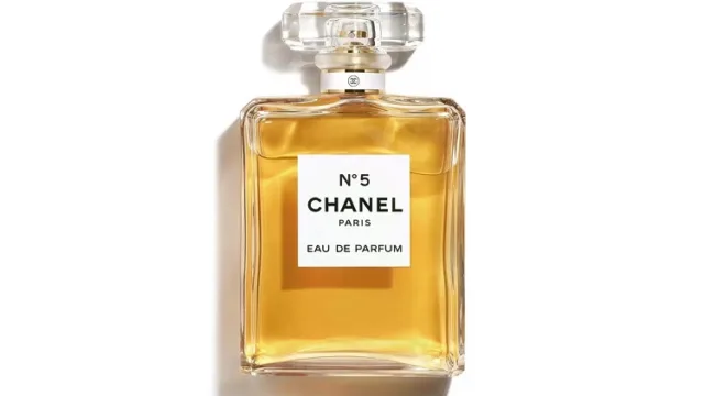 چگونه یک عطر ادکلن خوب را انتخاب و خرید کنیم