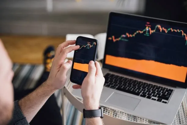 دوج کوین چیست و چرا تا این حد محبوب شد؟