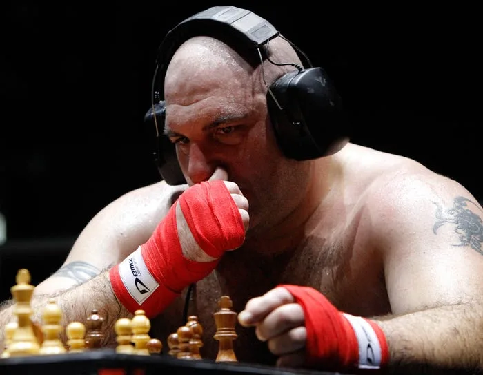 بکس شطرنج (chessboxing)