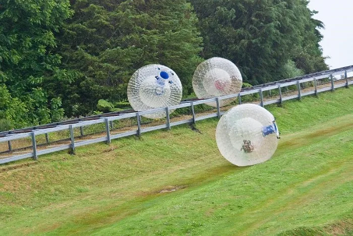 زوربینگ (Zorbing)