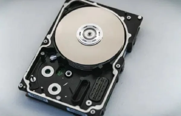 هارد دیسک، SSD یا فلش درایو؟ با انواع فضاهای ذخیره‌سازی آشنا شوید 4