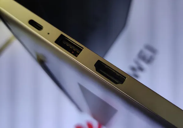 بررسی هواوی MateBook D 15