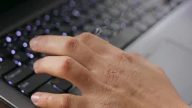 نحوه باز کردن یک برنامه یا پوشه با استفاده از میانبر صفحه کلید در ویندوز