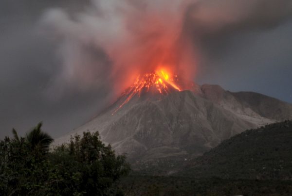 آتشفشان پیناتوبو در فلیپین 