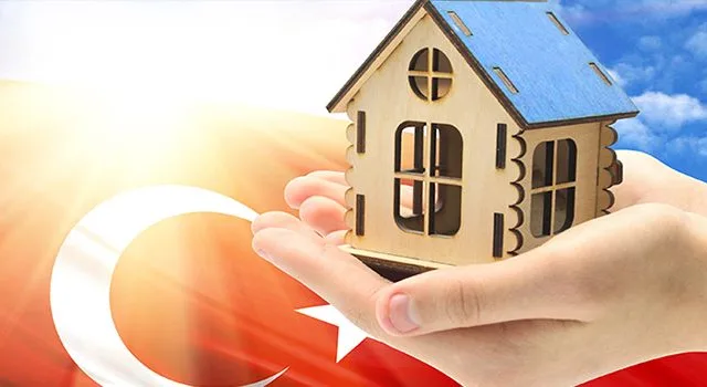 کاهش قیمت لیر و هجوم ایرانیان برای خرید خانه در ترکیه