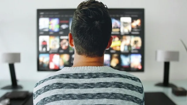 به دنیای نامحدود فیلم و موزیک وارد شو