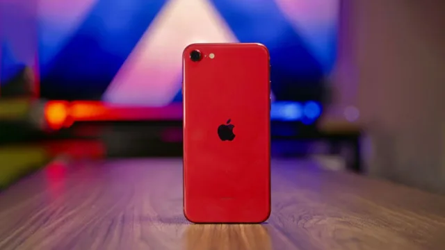 آیفون اس ای (2020)