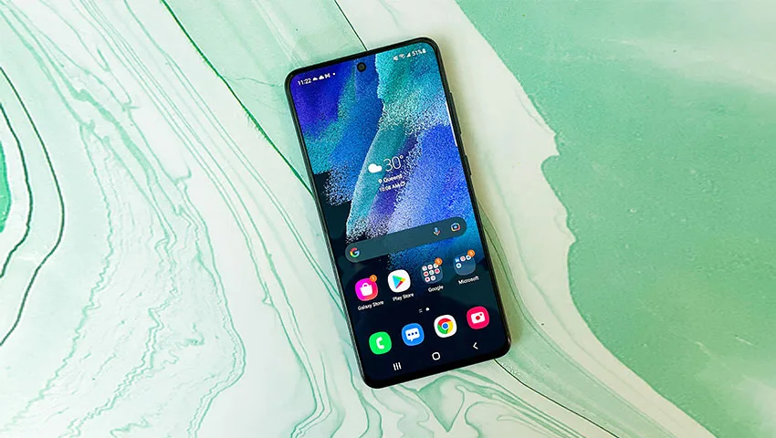 گلکسی اس 21 اف ای (Galaxy S21 FE) بخریم یا نخریم؟