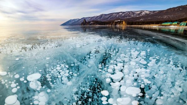 8- دریاچه بایکال در روسیه