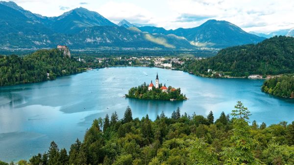 13- دریاچه بلد در اسلوونی