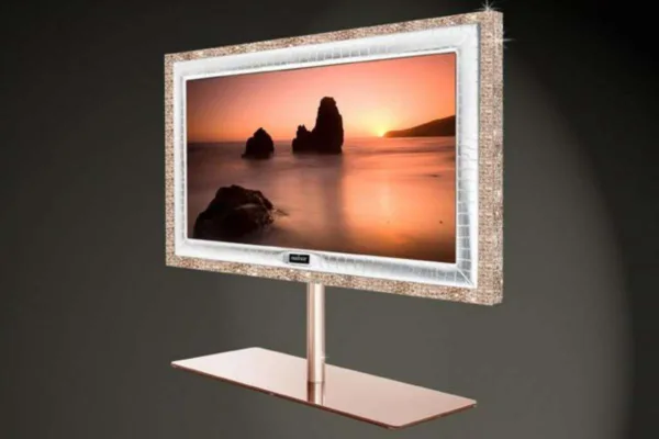 تلویزیون Stuart Hughes Prestige HD Supreme Rose Edition به ارزش 2.26 میلیون دلار