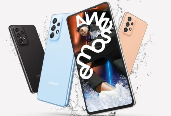 ۳- صفحه نمایش FHD+ Super AMOLED
