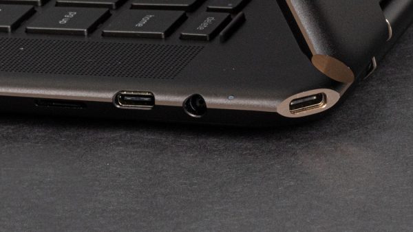 آیا می‌توان از طریق پورت USB-C لپ تاپ را شارژ کرد؟