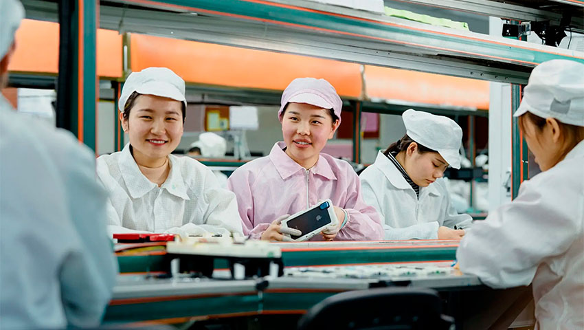 تولید آیفون در چین