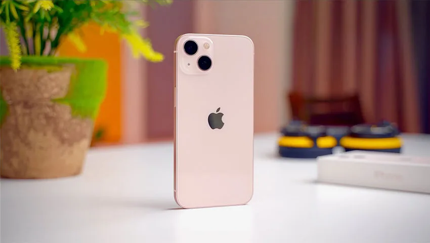 آیفون 13