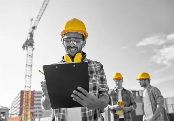 چگونه در شغل برقکار ساختمان موفق خواهیم شد؟