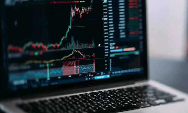 انتخاب بهترین لپ‌تاپ مناسب تریدر‌ها