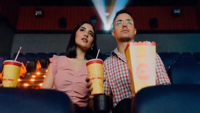 معرفی 8 اپ اندروید و آی او اس برای عاشقان فیلم و سینما