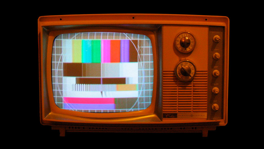 چه کسی تلویزیون رنگی را اختراع کرد