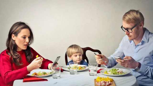 تأثیر منفی شبکه‌های اجتماعی بر روابط عاطفی