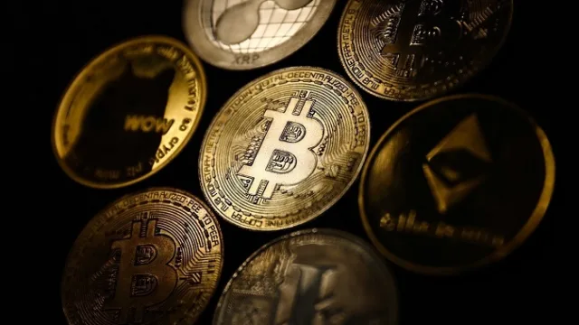 آیا پیش بینی قیمت لحظه ای بیت کوین امکان پذیر است؟
