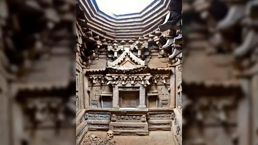 مقبره آجری 1000 ساله در چین