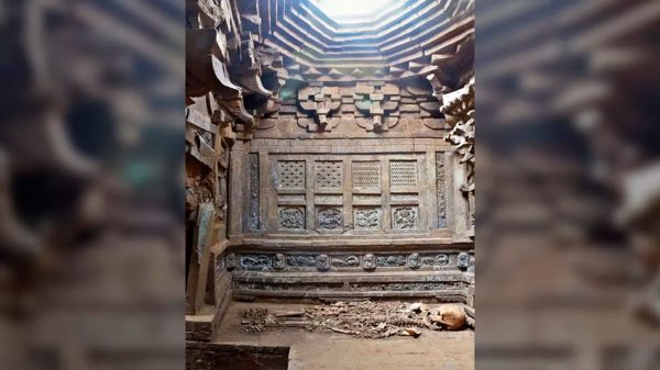مقبره آجری 1000 ساله در چین