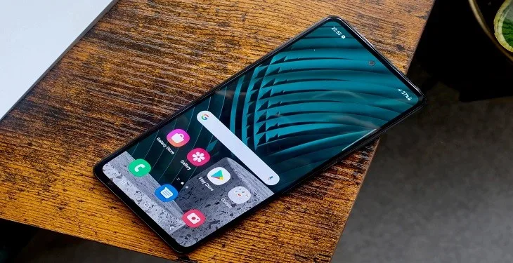 درباره فناوری صفحه نمایش AMOLED و مزایای آن