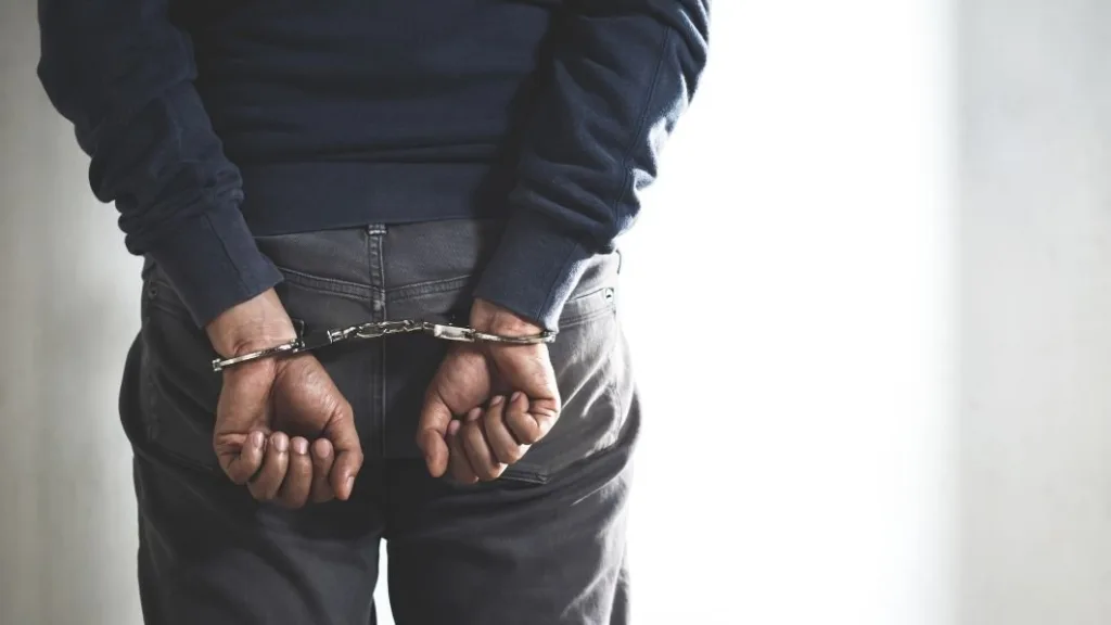 مجازات تهدید با سلاح سرد و گرم به همراه چگونگی اثبات آن