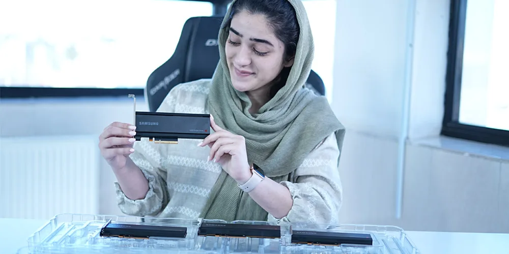 رونمایی هاست NVMe نسل 10 توسط میزبان فا