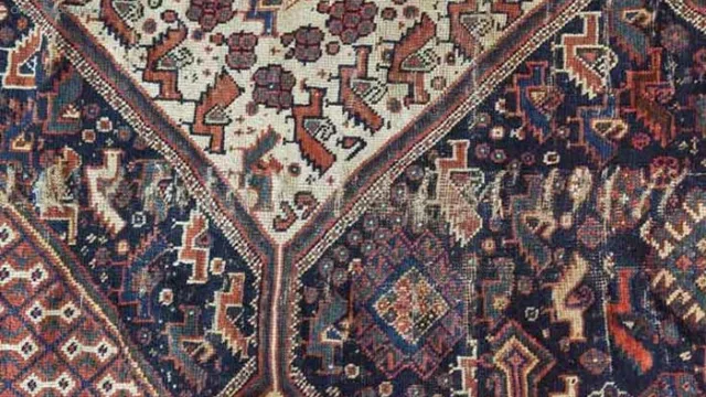 تجربه‌ای متفاوت از خرید فرش قشقایی با آریاس و مشاوره آقای دلجوان
