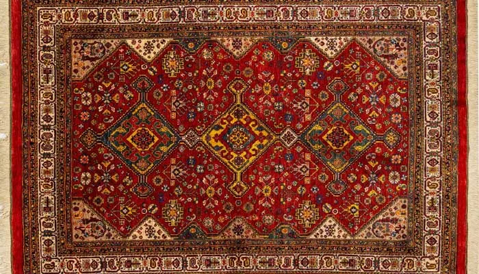 تجربه‌ای متفاوت از خرید فرش قشقایی با آریاس و مشاوره آقای دلجوان