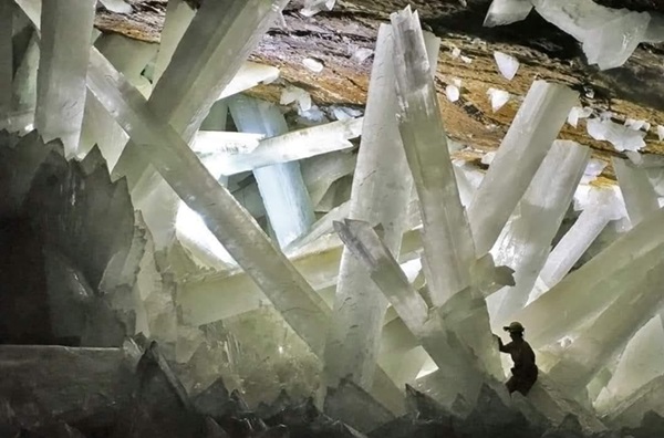 غار کریستالی (Crystal Cave)، مکزیک