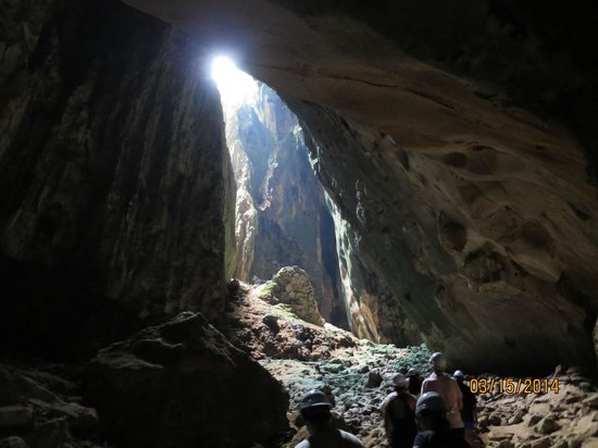 غار باتو (Batu Caves)، مالزی- غار تاریک