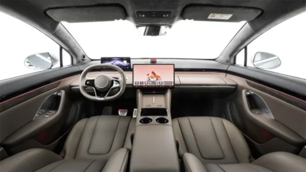 Luxeed R7