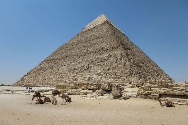 هرم گونونگ پادانگ اندونزی