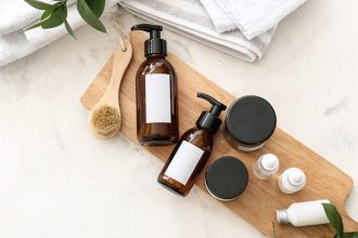 چطور چربی پوست را با روتین ساده و کمترین هزینه کم کنیم؟