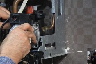 دلایل روشن نشدن پکیج