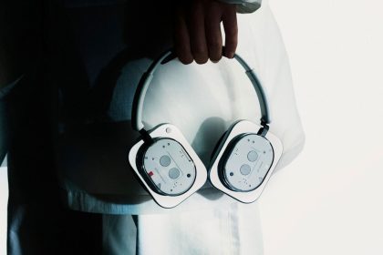 هدفون نویز کنسلینگ ناتینگ