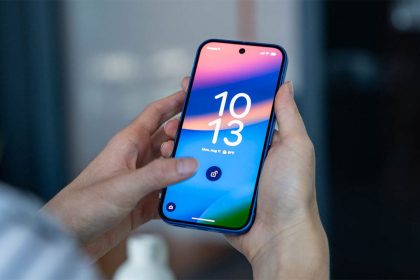 گوگل پیکسل 10 با قابلیت تماس ماهواره‌ای واتساپ