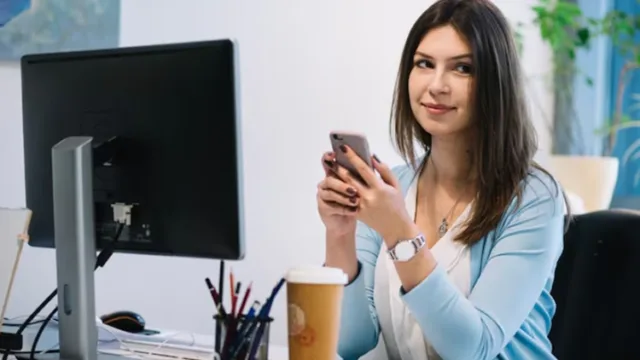 استخدام ادمین پاسخگویی غیر حضوری