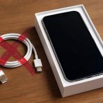 حذف کابل USB از جعبه گوشی های هوشمند
