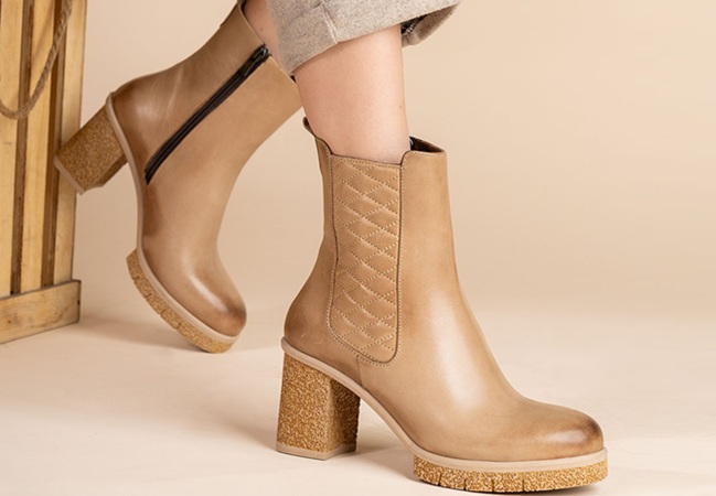 نیم‌بوت زنانه برتونیکس؛ راحتی و شیک‌پوشی در هر قدم