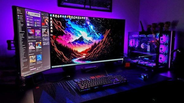 چه پنلی برای مانیتور طراحی مناسب‌تر است؟