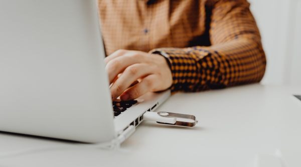 فلش مموری، ابزار کوچک با نیاز بزرگ در دنیای داده